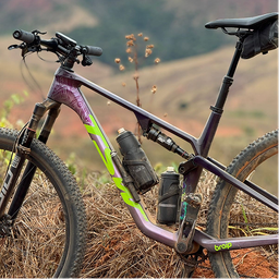 Mountain bike em trilha — Minas Gerais