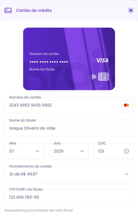 Bloco de cartão de crédito do checkout — o cartão preenchido em tempo real com número, titular e bandeira, acima dos campos do formulário.